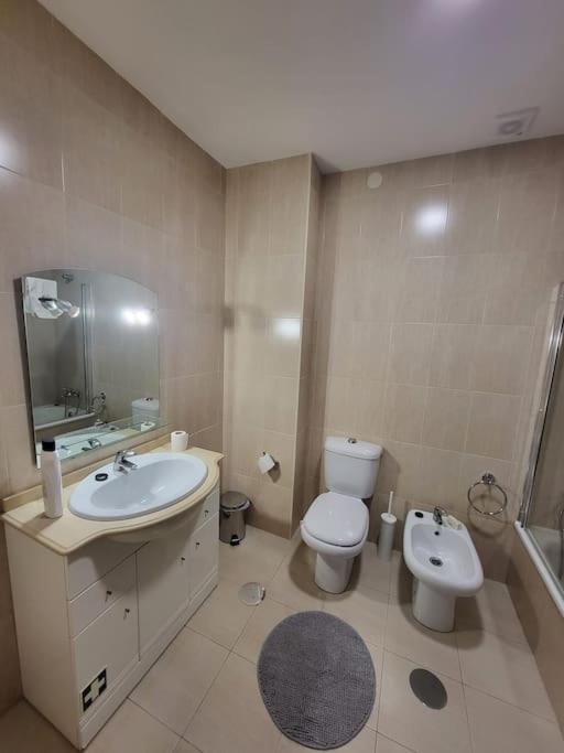 Roomy & Patio - 2 Bedroom Flat Porto Zewnętrze zdjęcie